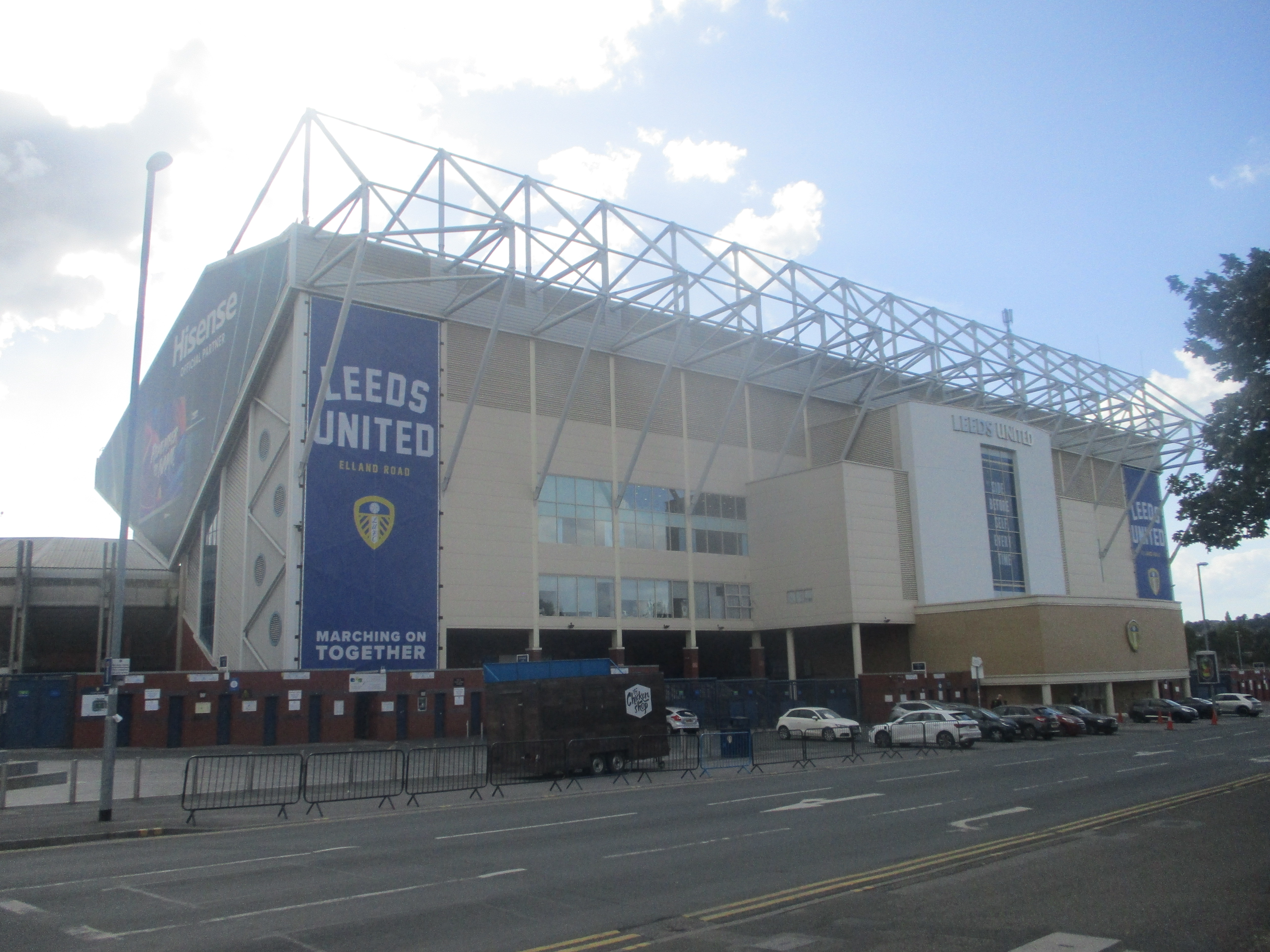 Fachada del estadio Elland Road del Leeds United, fotografiada el 11 de agosto de 2023. Foto de archivo; no corresponde al encuentro de octubre de 2026.
