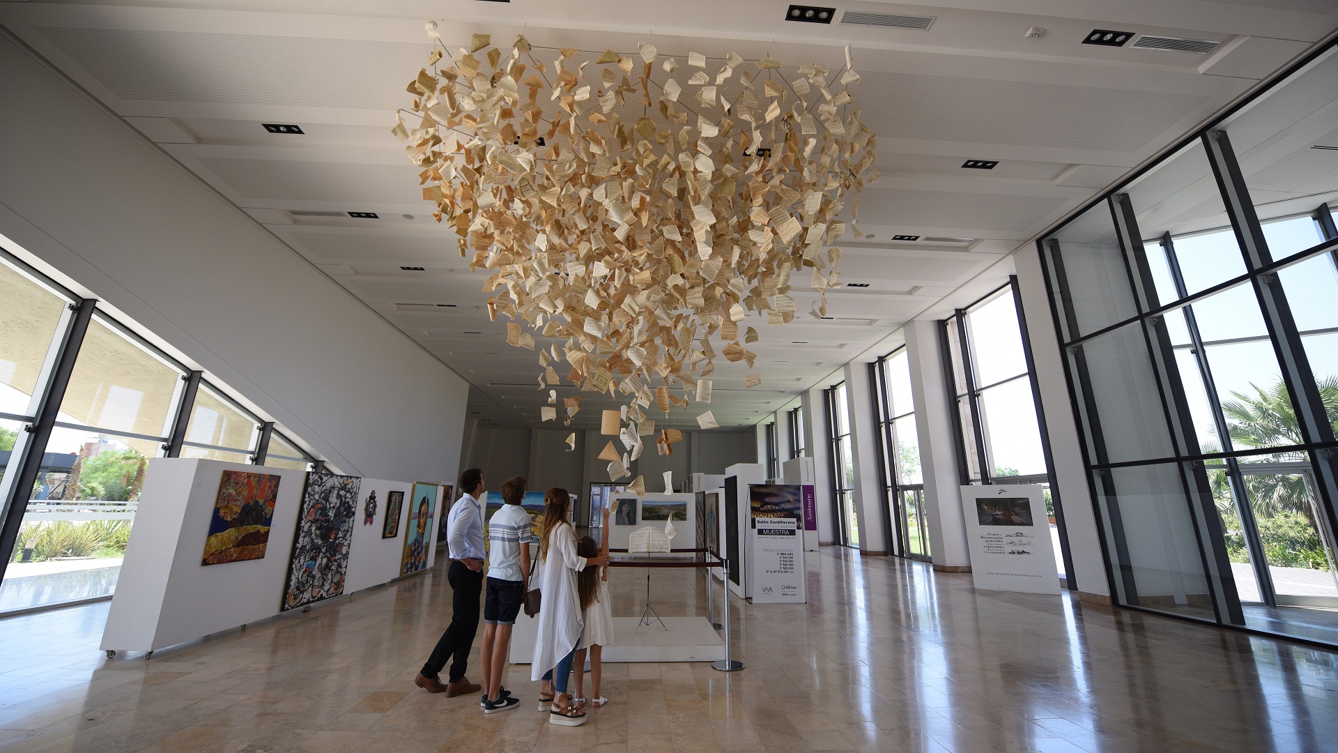 Interior del Museo Provincial de Bellas Artes Franklin Rawson, sede de la instancia provincial del concurso. Foto turística de archivo, con fecha EXIF del 24 de enero de 2018; no registra el encuentro de 2026.