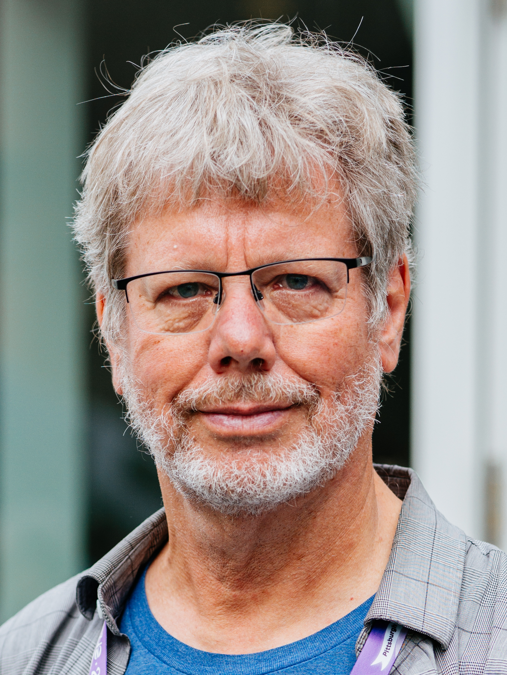 Guido van Rossum, creador de Python, en PyCon US el 15 de mayo de 2024. Retrato de archivo, anterior al lanzamiento de Python 3.15.