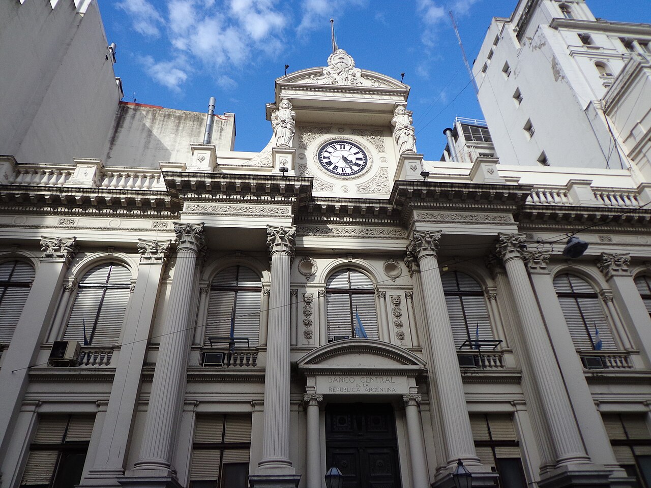 Fachada de la sede del Banco Central en Buenos Aires. Fotografía de archivo de septiembre de 2012.