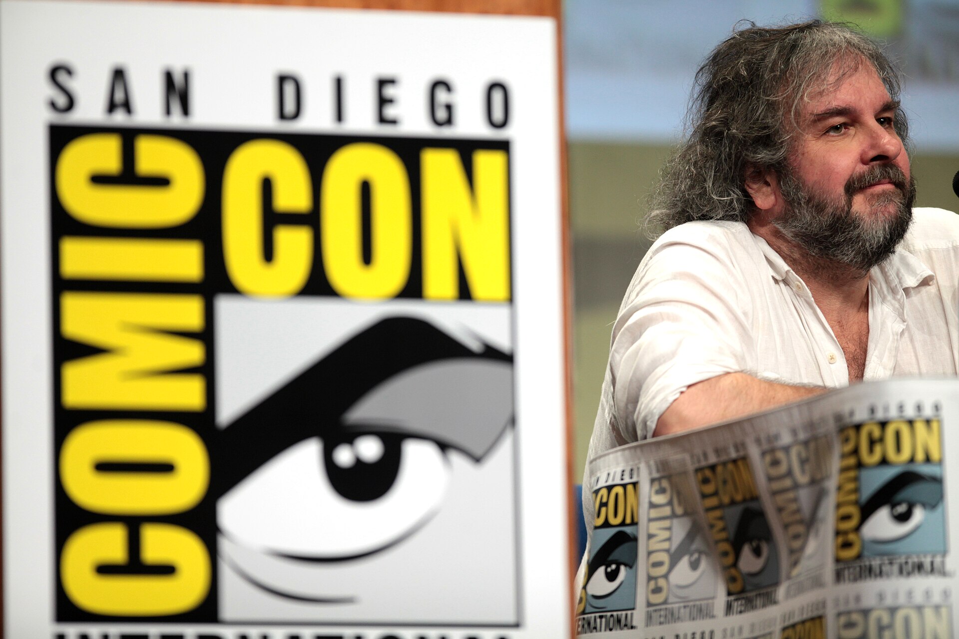 Archivo: Peter Jackson en el panel de «El Hobbit: la batalla de los cinco ejércitos» de la Comic-Con de San Diego, el 26 de julio de 2014. No corresponde al homenaje de Sitges de 2026.