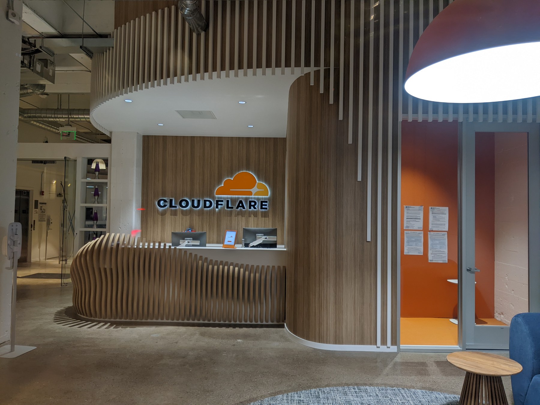 Recepción de las oficinas de Cloudflare, en una fotografía de archivo de 2021.