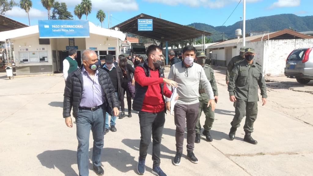 Visita oficial al paso internacional de Salvador Mazza, fotografía de archivo de mayo de 2021