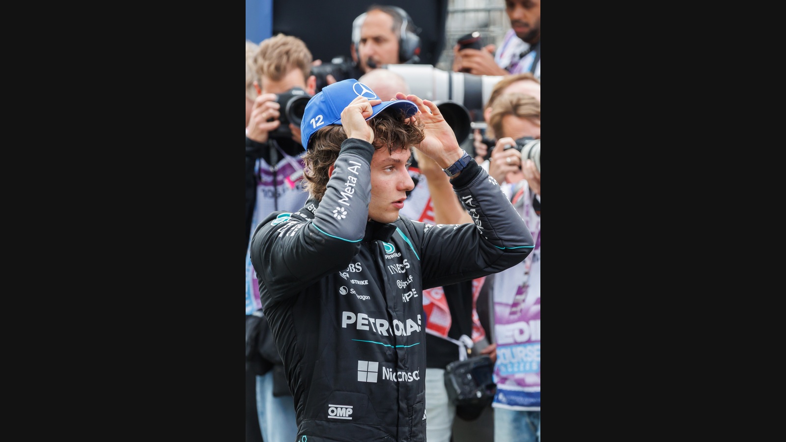 Archivo: Kimi Antonelli después del Gran Premio de Países Bajos en Zandvoort, el 23 de agosto de 2026. No corresponde a su victoria en Austin.