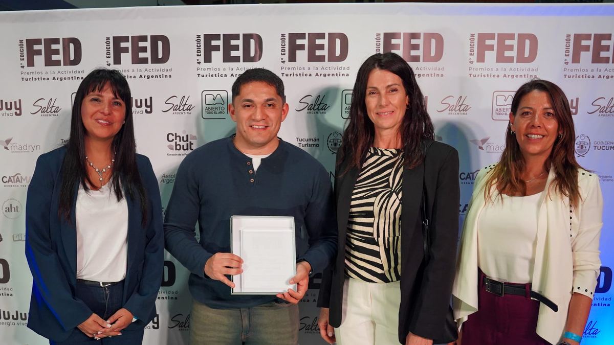 Delegación sanjuanina en la entrega de premios FED