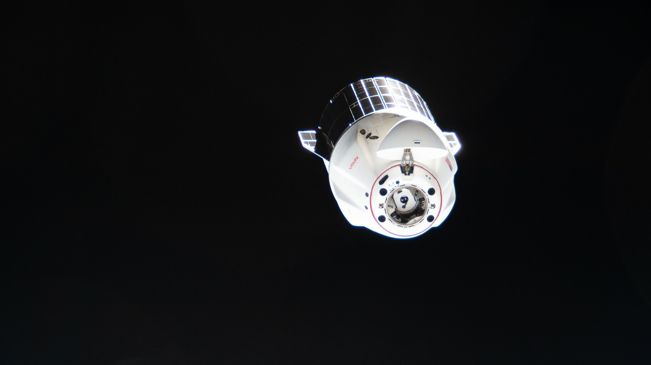 Archivo: una cápsula de carga Dragon se aleja de la Estación Espacial Internacional el 16 de junio de 2026.