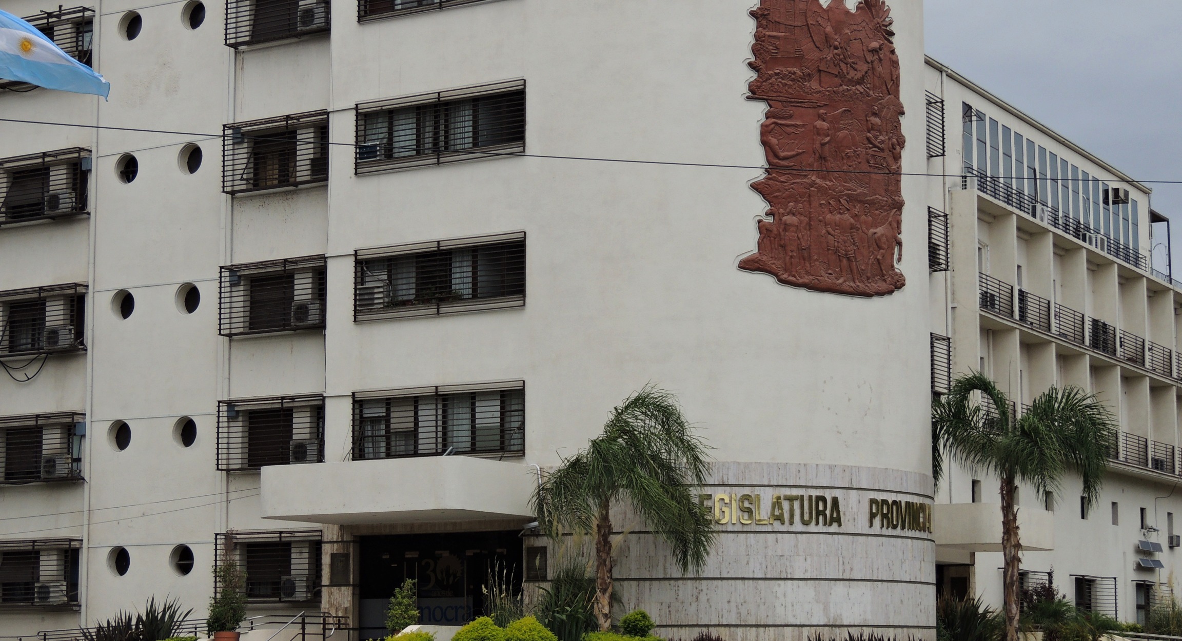 Fachada de la Legislatura de San Juan, fotografía de archivo del 25 de noviembre de 2013. Recorte arquitectónico; no muestra la sesión de octubre de 2026.