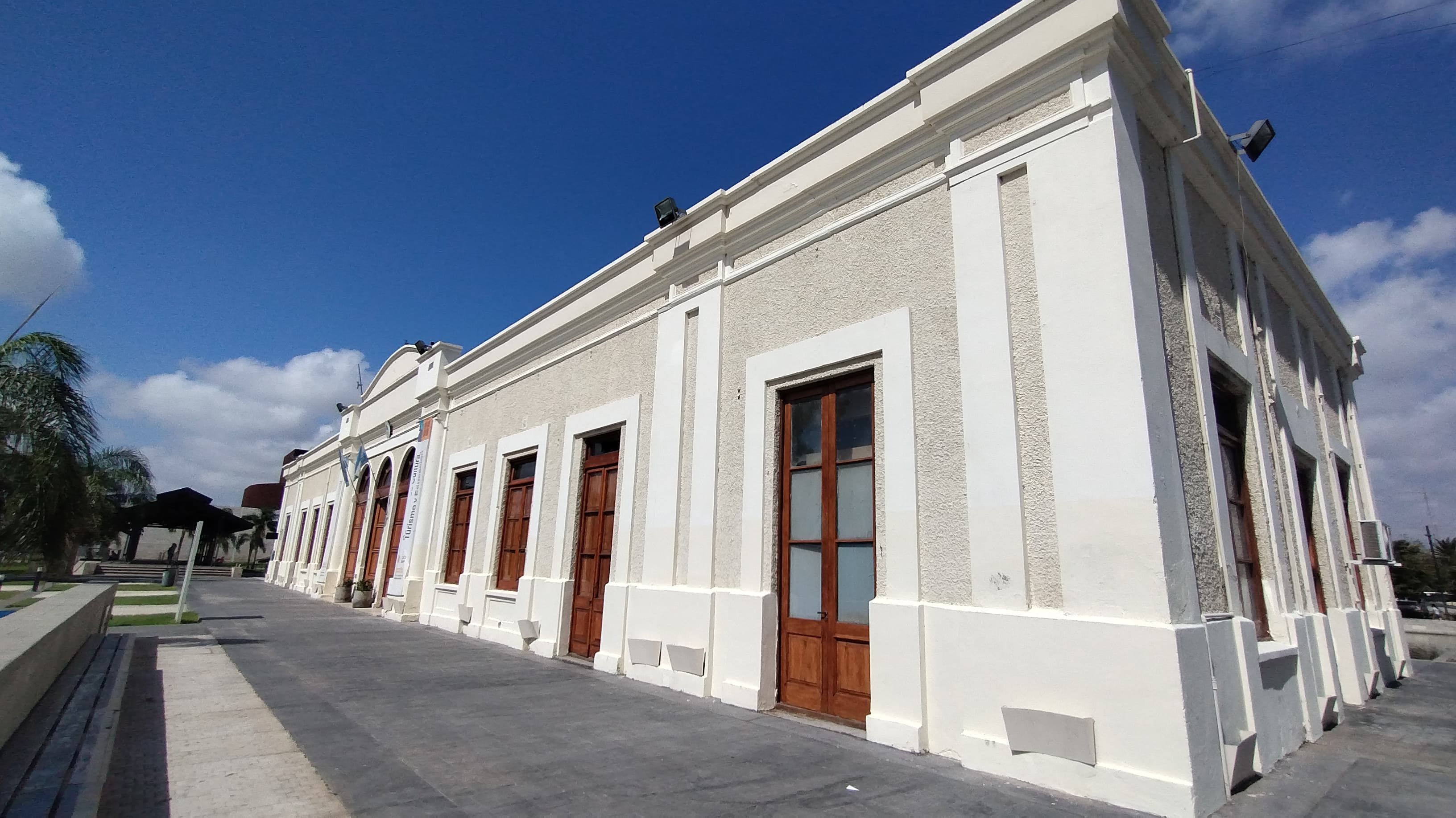 Centro Cultural San Martín, ciudad de San Juan, el 9/2/2024. Archivo: no muestra el tiempo del 24/10/2026.