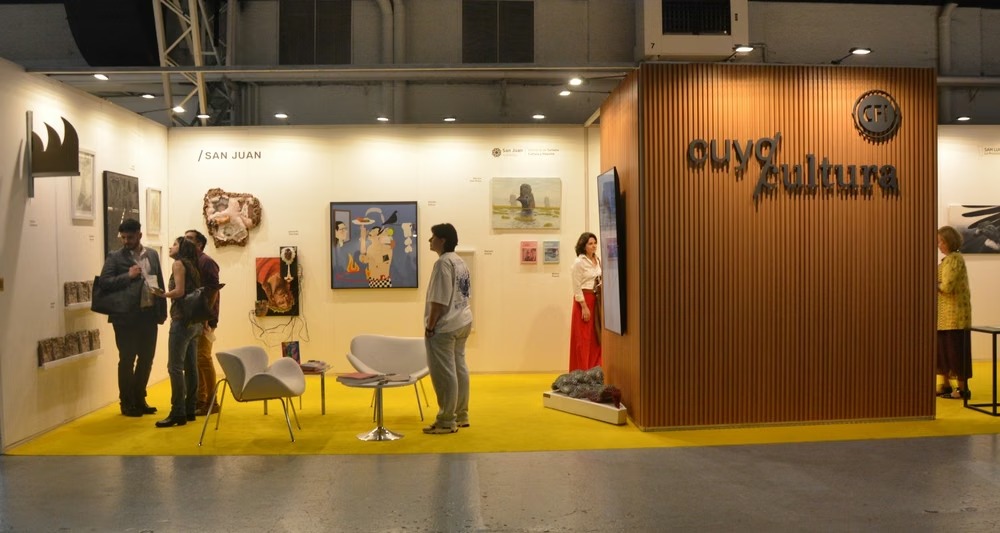 Archivo: stand de San Juan y Cuyo Cultura en una edición anterior de Arteba, difundido por Diario de Cuyo el 25 de octubre de 2026. No corresponde a la feria de 2026.