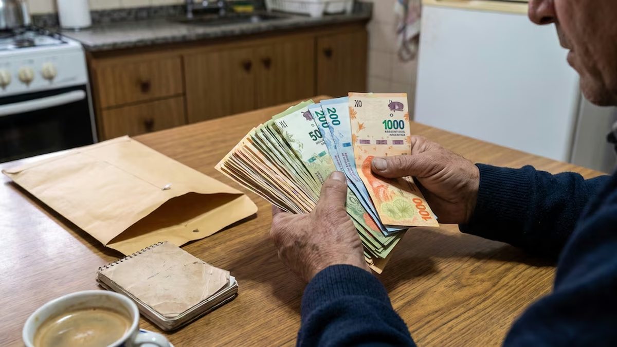 Imagen ilustrativa de dinero y economía doméstica publicada por Diario de Cuyo.