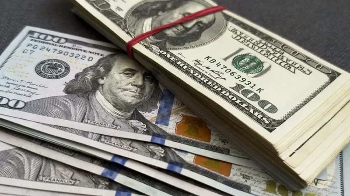 El dólar informal cerró en San Juan a $1.575 para la venta