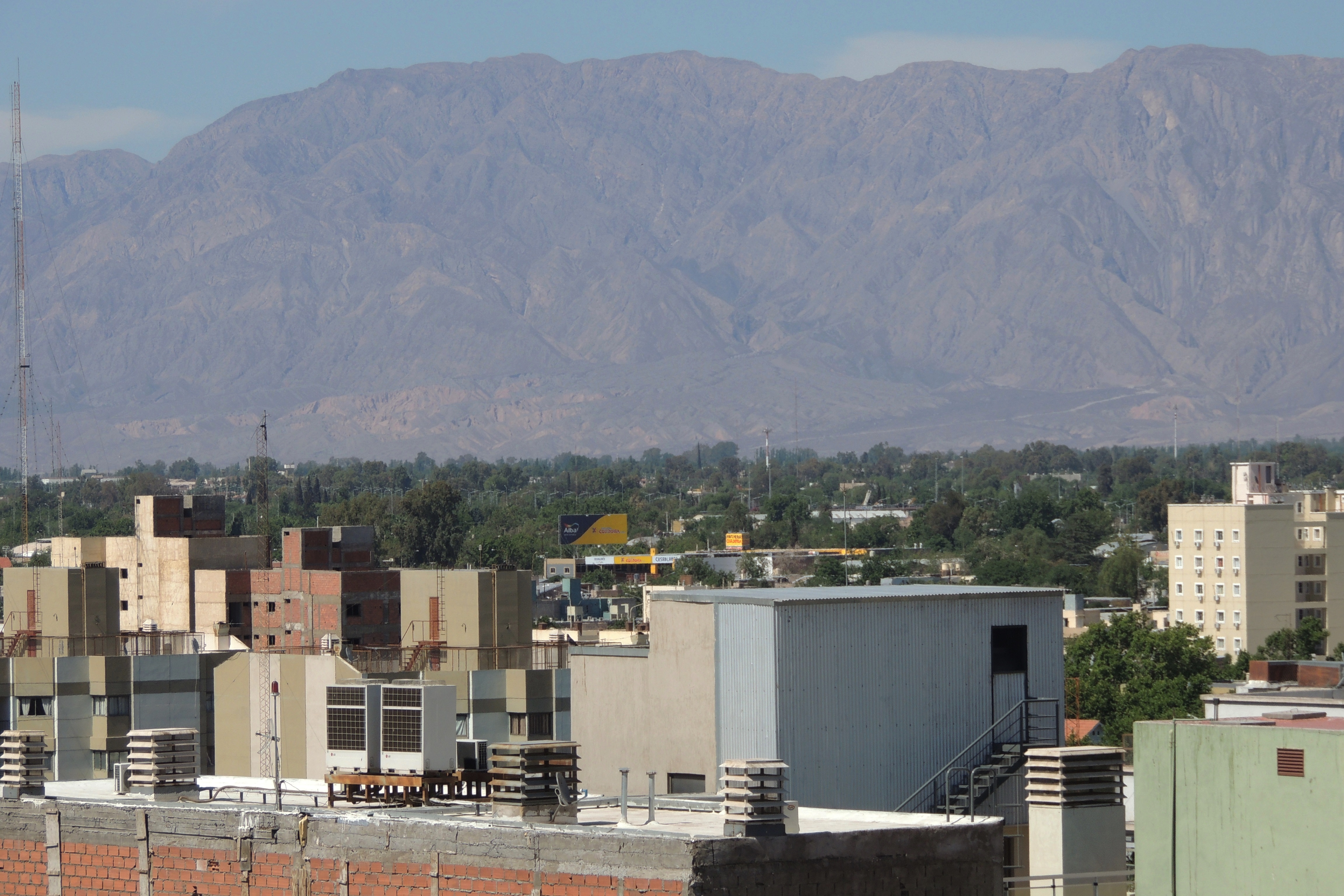 Vista de la ciudad de San Juan en una fotografía de archivo de noviembre de 2013. Imagen de contexto geográfico; no muestra instalaciones de Vicuña.