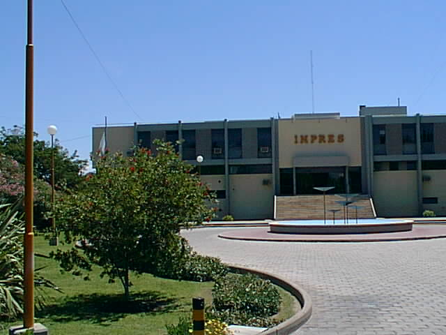 Edificio del Instituto Nacional de Prevención Sísmica en Desamparados, San Juan. Fotografía de archivo del 23 de septiembre de 2007; no documenta efectos de los sismos del domingo.