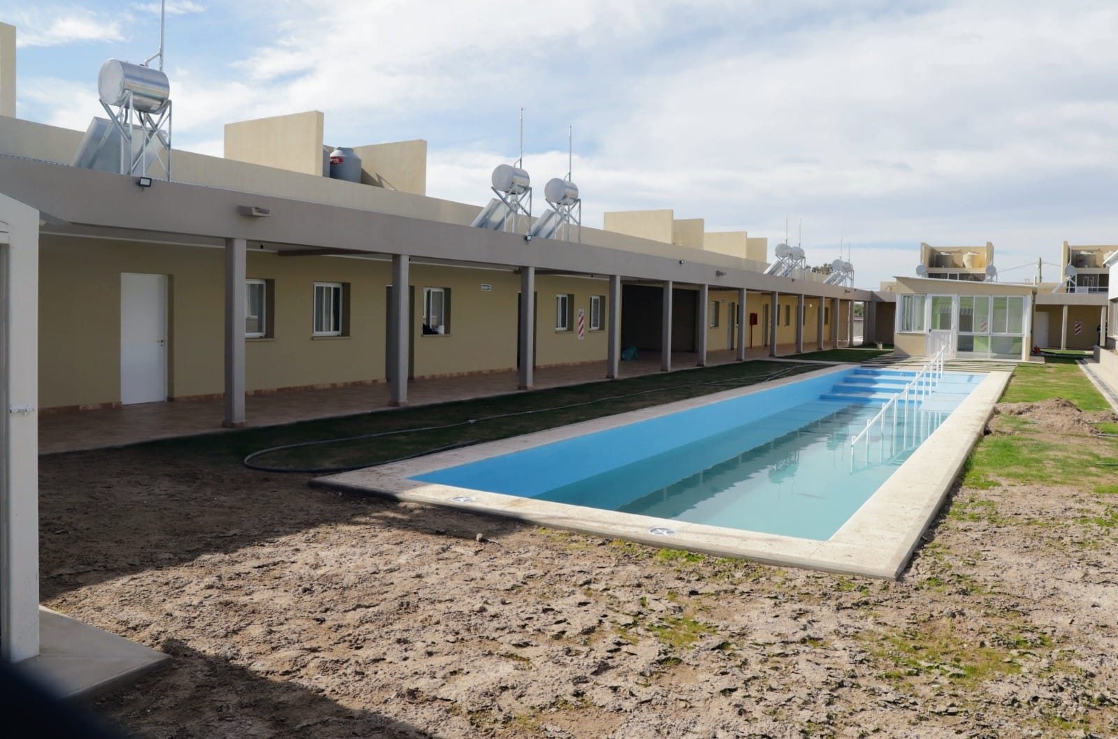 Complejo Casa Activa de Pocito fotografiado durante las obras en 2023