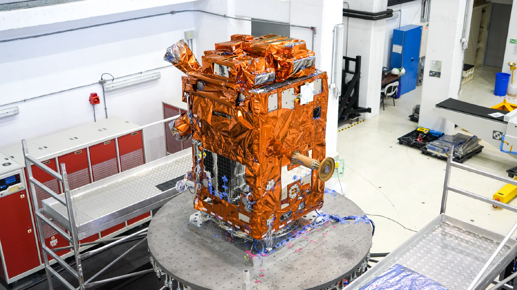 El satélite SABIA-Mar durante su preparación y ensayos en INVAP, Bariloche, en una fotografía difundida por la CONAE el 21 de octubre de 2026. Fecha exacta de la toma no precisada.