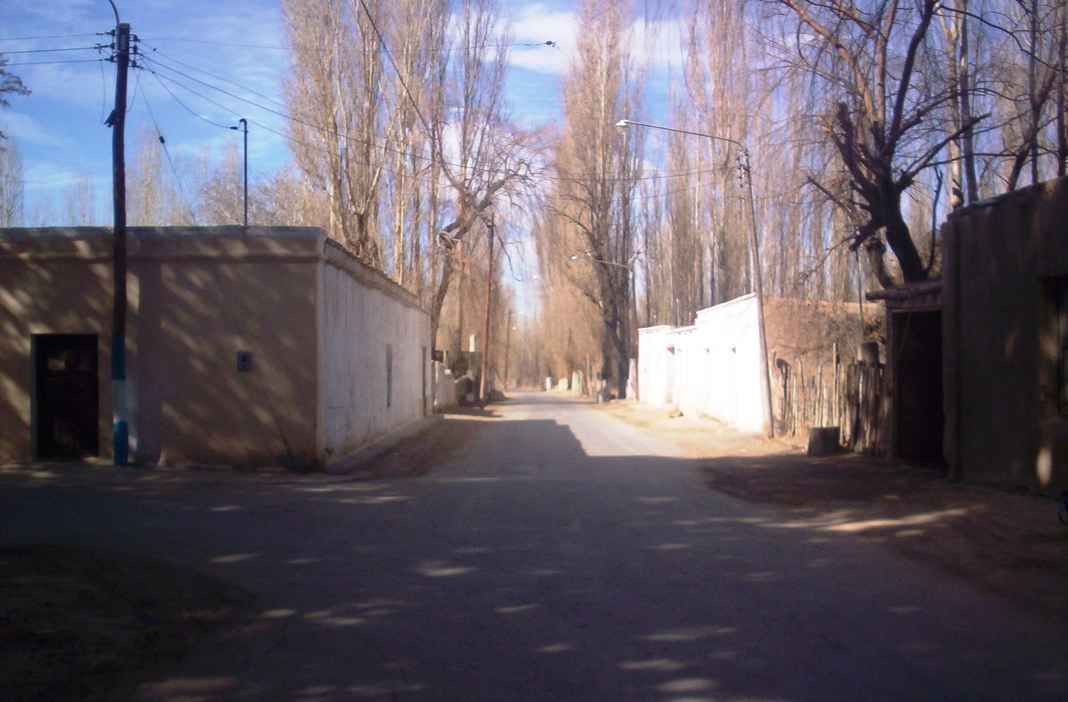Calle de Tudcum, departamento Iglesia, en una fotografía de archivo de julio de 2009; no muestra los trabajos actuales.