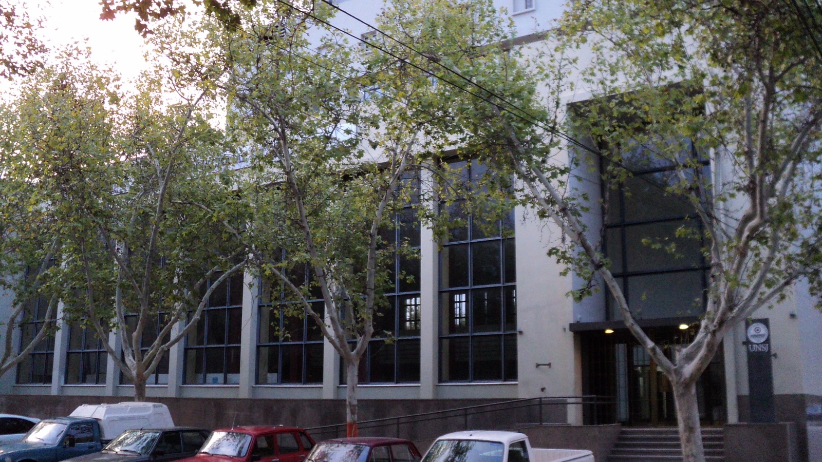Rectorado de la Universidad Nacional de San Juan, fotografiado el 29 de mayo de 2010. Archivo de la sede donde funciona la secretaría que recibe consultas del programa PIVA; no muestra una actividad de 2026.