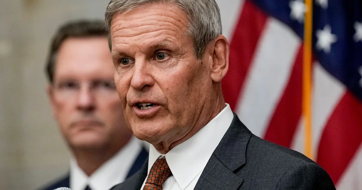 Bill Lee, gobernador de Tennessee, en una fotografía de archivo difundida por AP y publicada por Infobae.