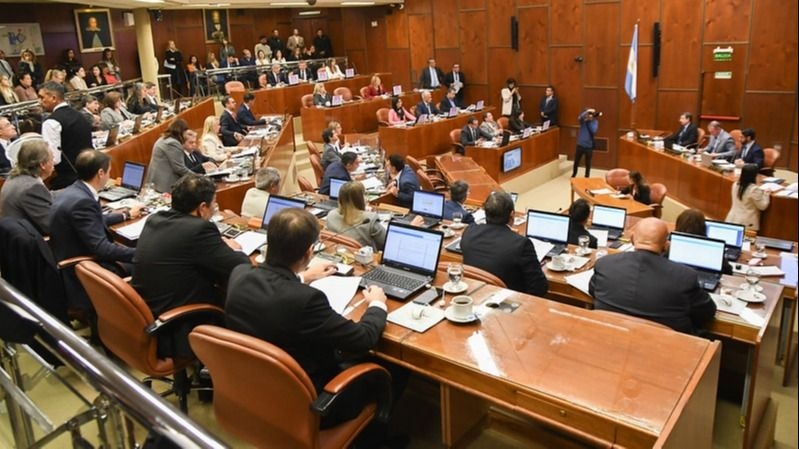 Sesión legislativa en el recinto de la Cámara de Diputados de San Juan.