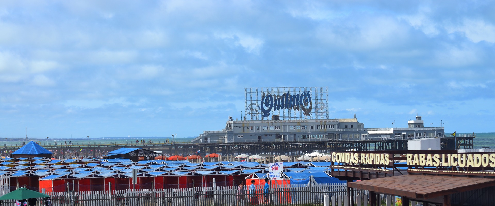 Espigón del Club de Pescadores de Mar del Plata, fotografiado el 11 de enero de 2025. Archivo del lugar donde está instalada la estación de observaciones costeras; no muestra una medición de septiembre de 2026.
