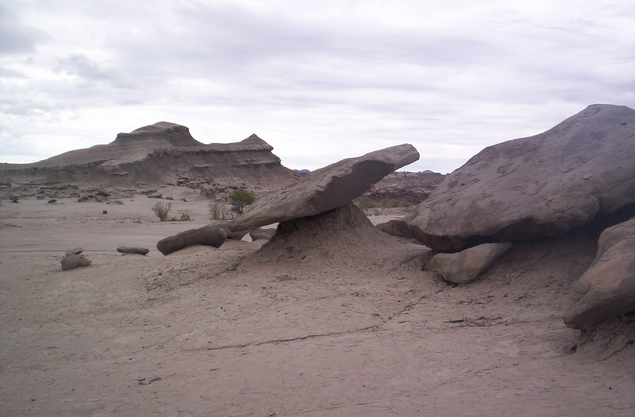 Geoformas de Ischigualasto en una fotografía de archivo de 2008. El parque integra el relato del show; la imagen no muestra la puesta de la FNS 2026.