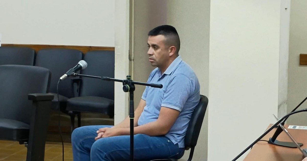 Se presentó ante la Justicia un policía investigado por incumplir una restricción