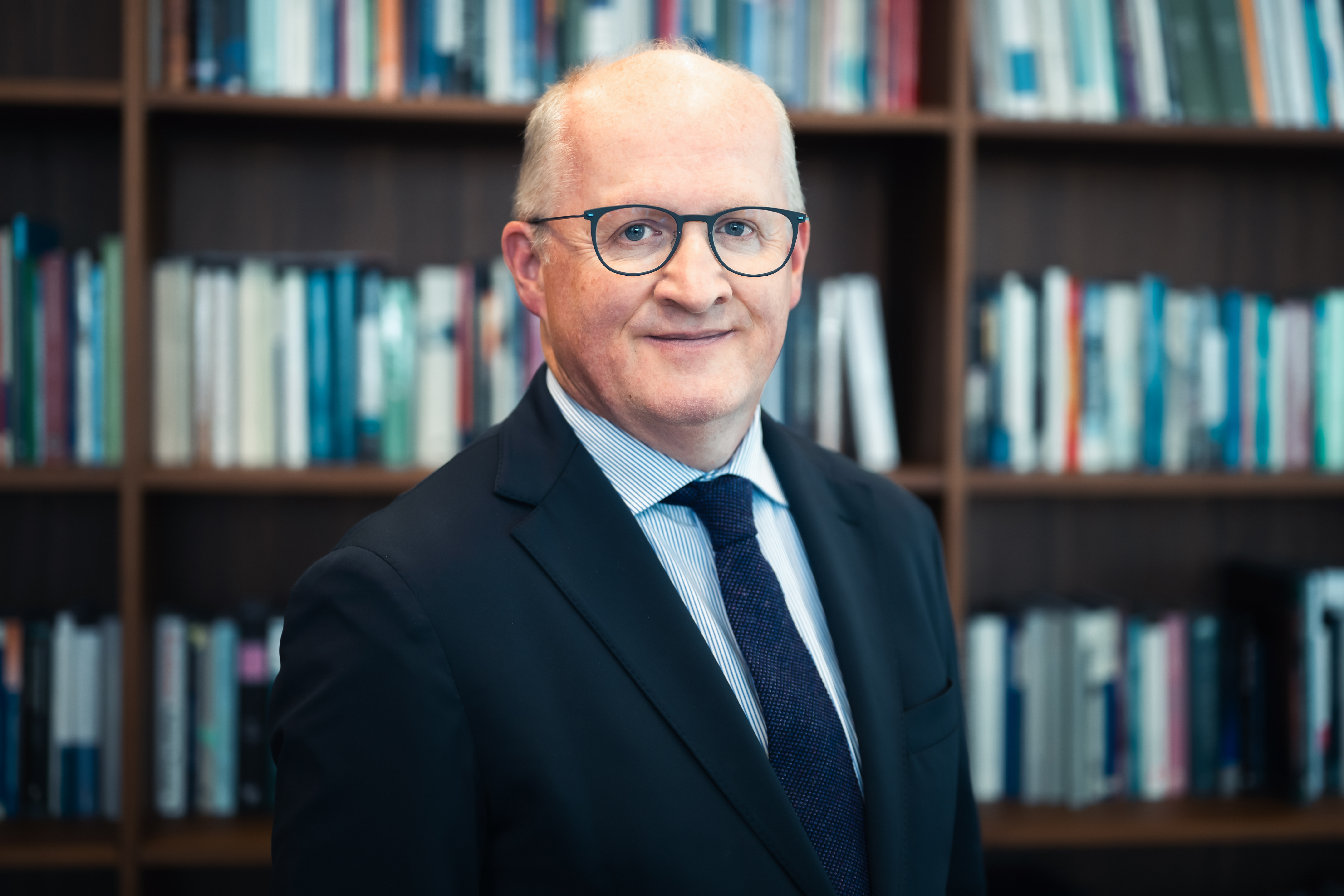 Philip R. Lane, miembro del Comité Ejecutivo del BCE, en un retrato oficial de archivo del 6 de julio de 2023.
