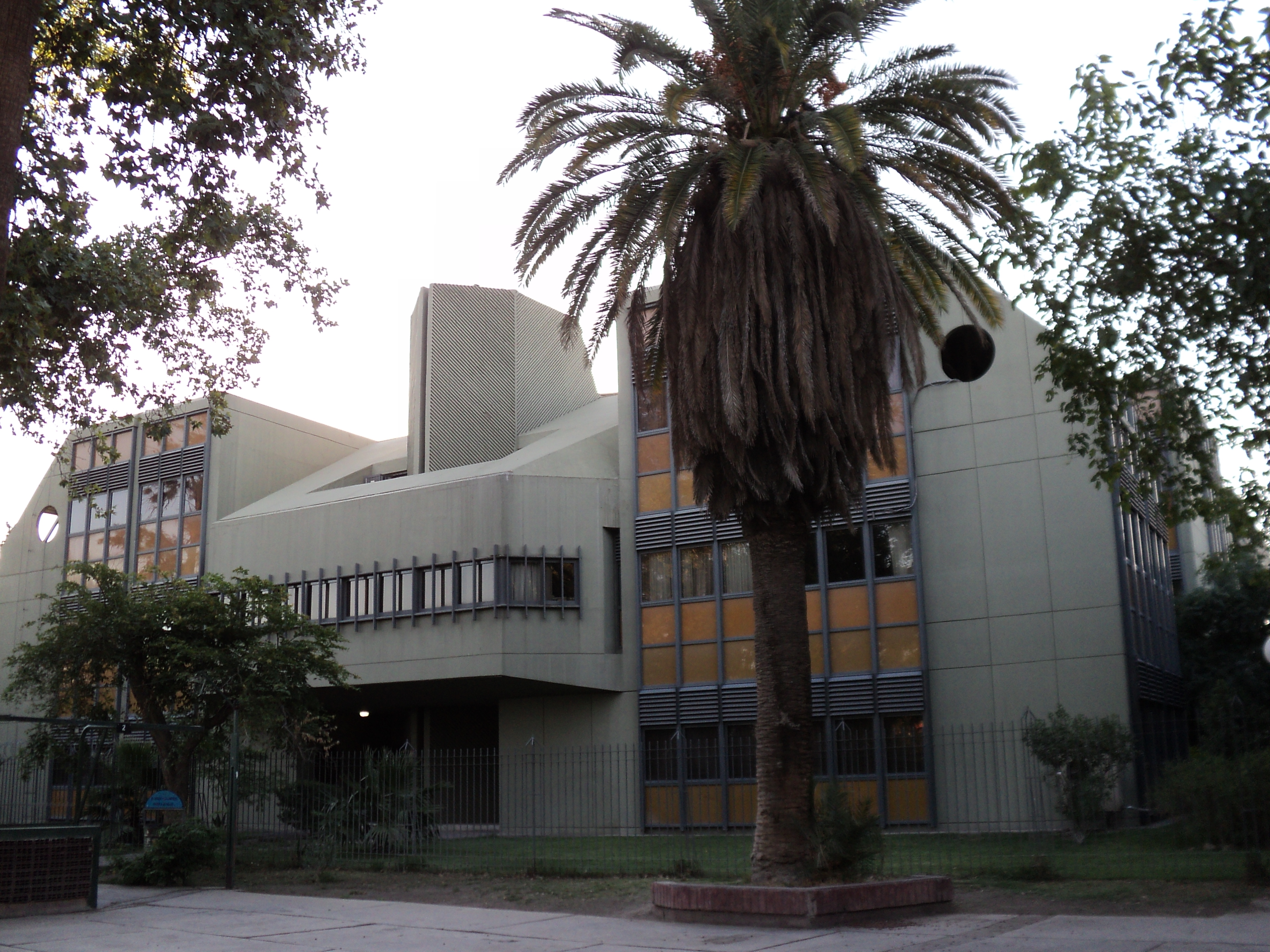 Edificio del Instituto de Energía Eléctrica de la UNSJ en una fotografía de archivo de junio de 2010; no corresponde a las jornadas anunciadas para octubre de 2026.