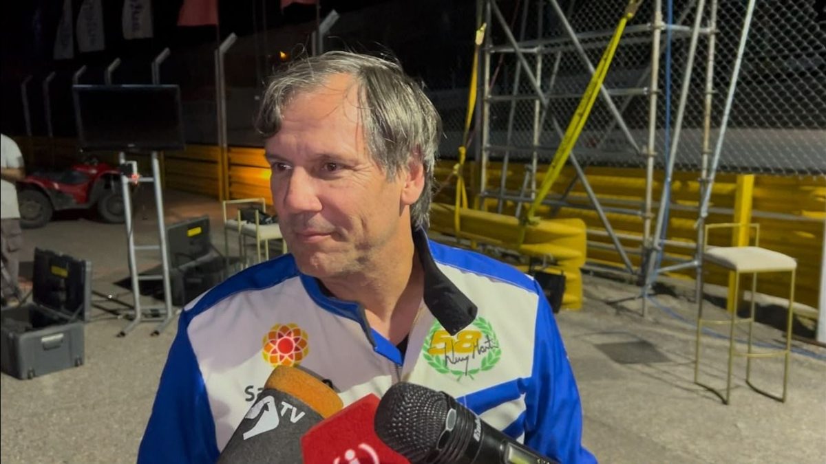 Henry Martín volvió a girar en El Zonda durante una prueba nocturna