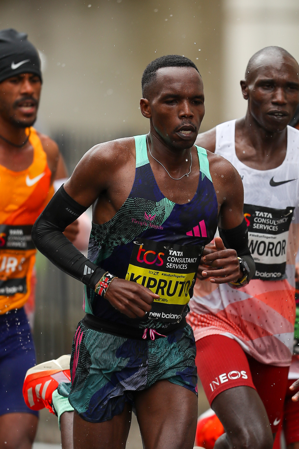 Foto de archivo de Amos Kipruto durante el Maratón de Londres del 23 de abril de 2023.