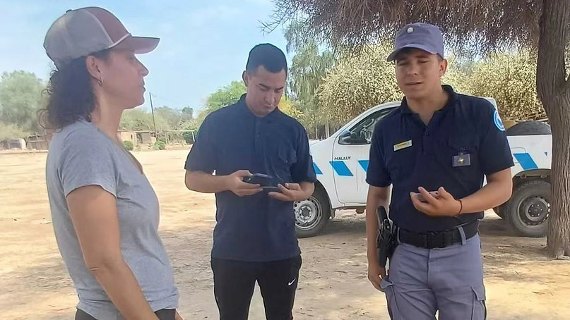 Equipo periodístico durante la cobertura en Formosa, fotografía publicada por Diario Huarpe