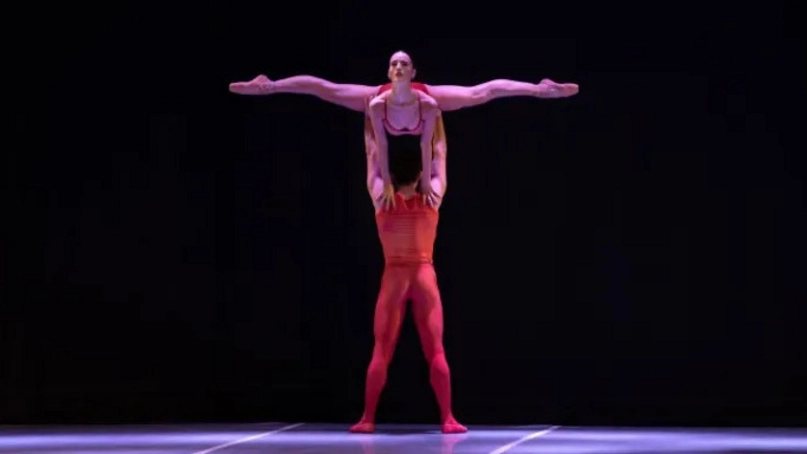 Bailarines de Buenos Aires Ballet en escena
