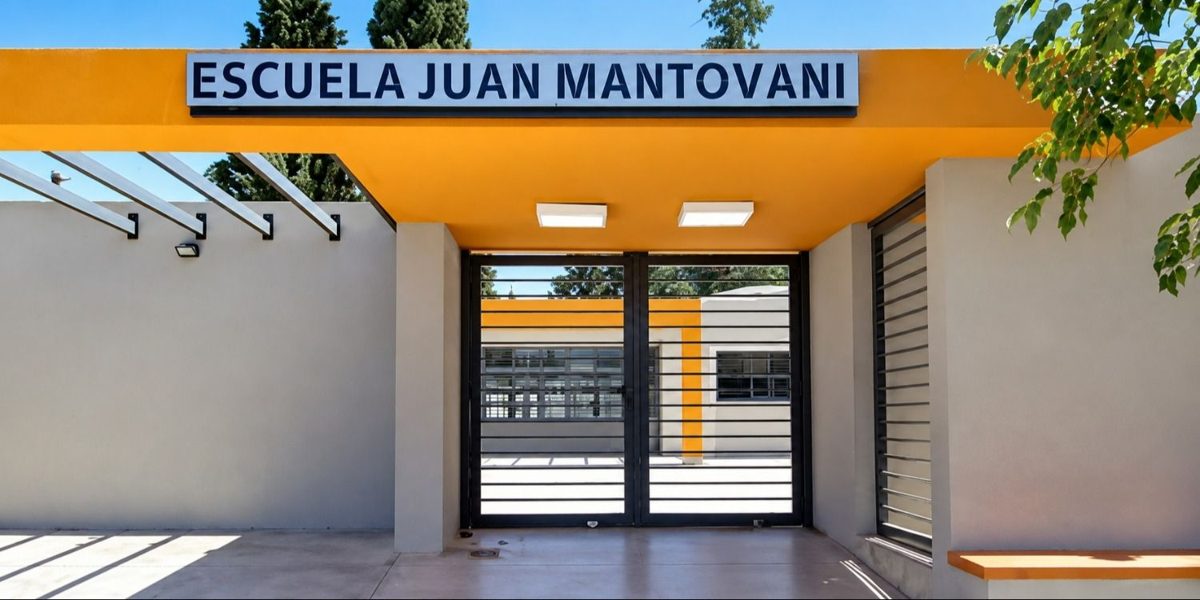 Dos alumnas de Albardón llegaron a la final de un concurso internacional de escritura