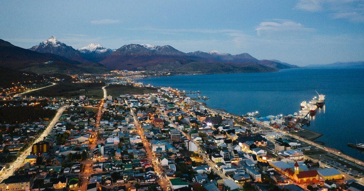 Vista de Ushuaia, Tierra del Fuego; imagen de contexto de la futura Base Naval Integrada.