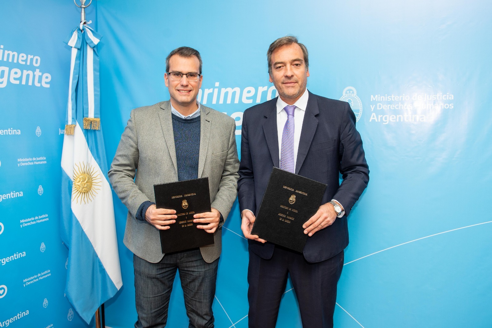 Carlos Munisaga y Martín Soria en una fotografía de archivo publicada el 30 de mayo de 2023. No corresponde a las tareas preventivas en Rawson de octubre de 2026.