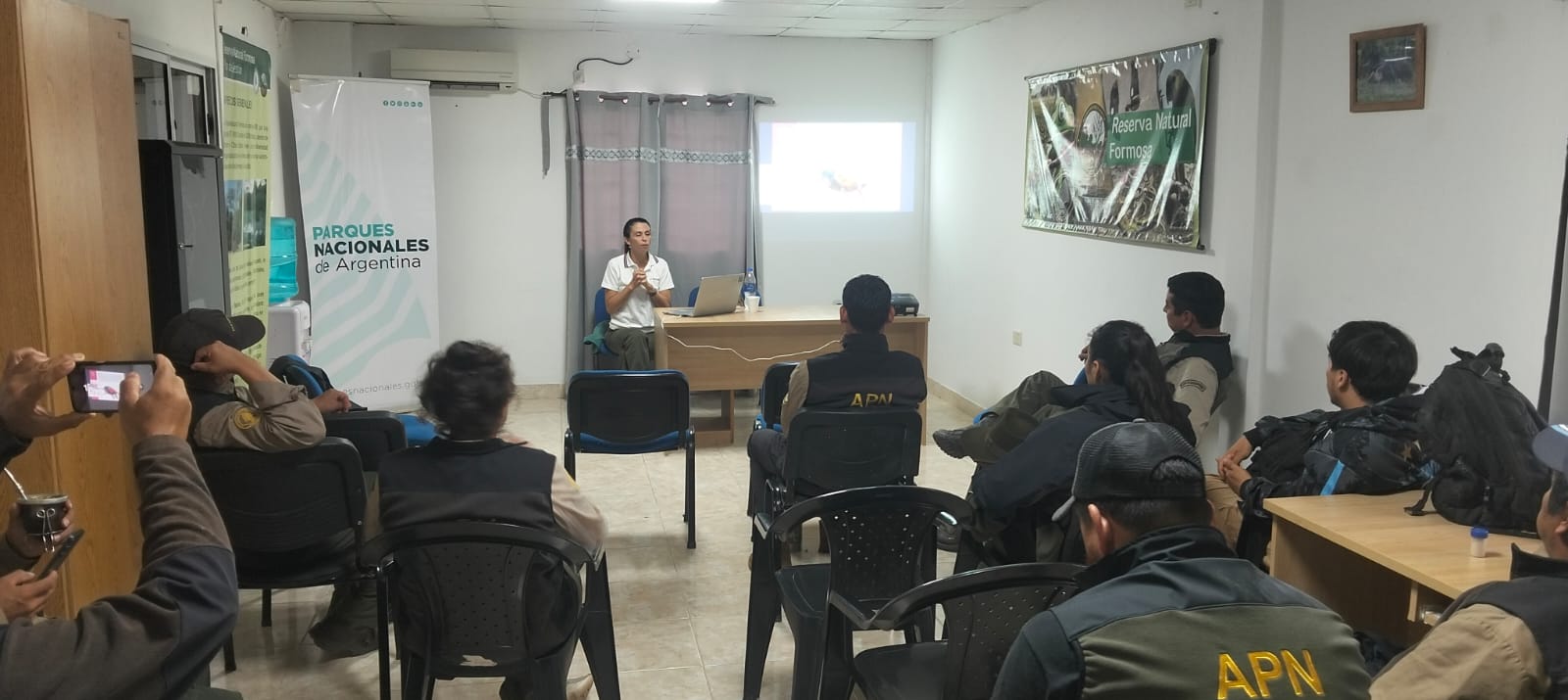 Guardaparques participan de la capacitación sobre picudo rojo en la Reserva Natural Formosa; foto difundida por el Senasa el 23 de octubre de 2026, sin fecha exacta de captura informada.