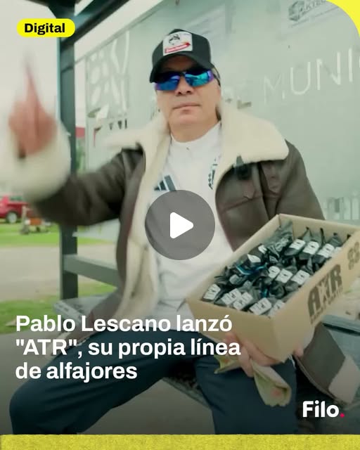 Vista previa de Pablo Lescano presentó sus alfajores arriba de un colectivo